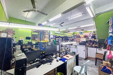 Taman Saujana Utama 3