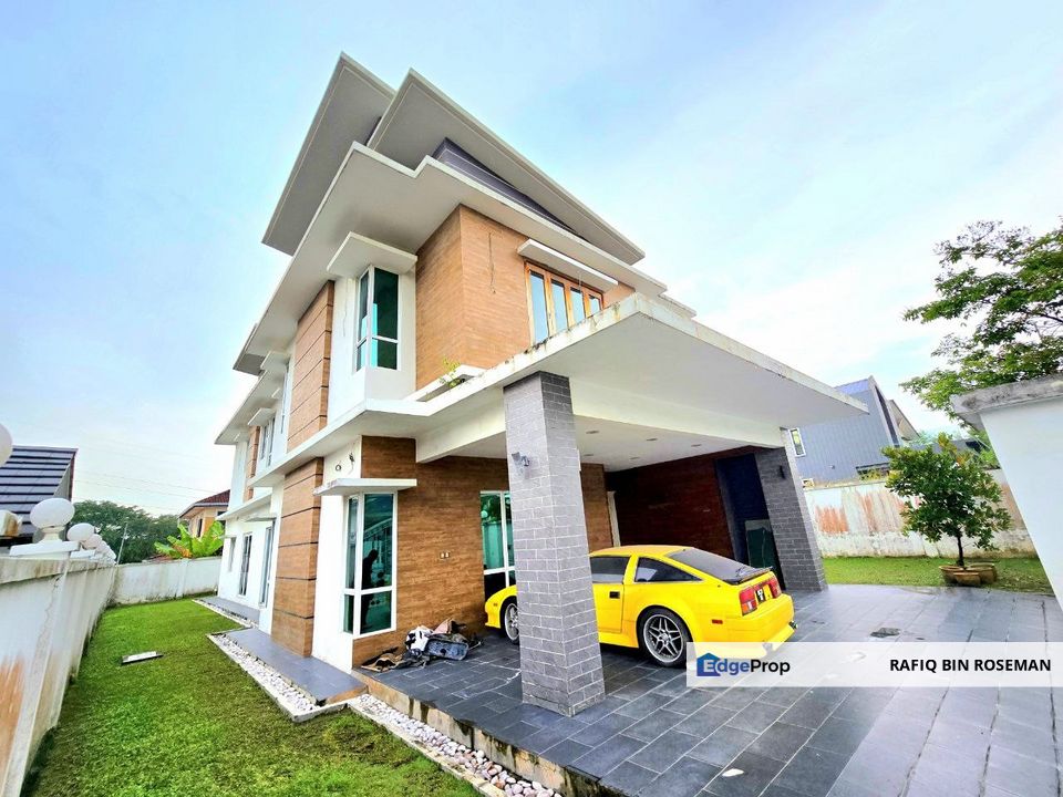 Bungalow Double Storey Putra Hill Residency Bandar Seri Putra Bangi, Selangor, Bangi