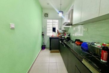 NILAI IMPIAN (LAMAN AZALEA)