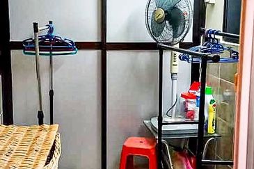 Jalan Taman Kinrara 1/8