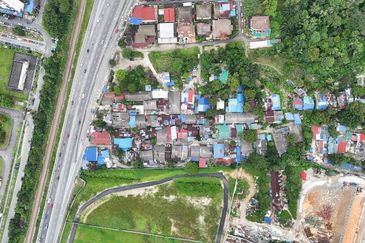 Pantai Dalam Kampung Kerinchi
