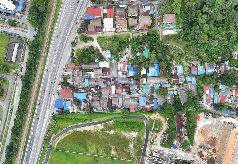 Pantai Dalam Kampung Kerinchi