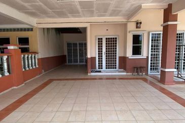 Crystal Bay, Alai Perdana