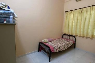 Crystal Bay, Alai Perdana