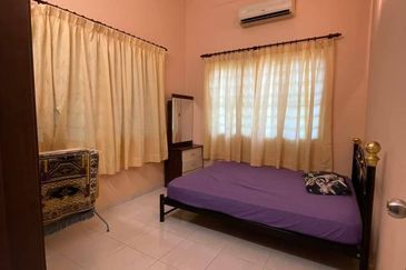 Crystal Bay, Alai Perdana