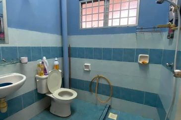 Crystal Bay, Alai Perdana