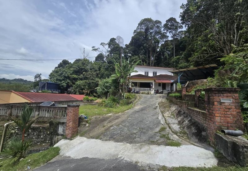 Kampung Bukit Sungai Puteh