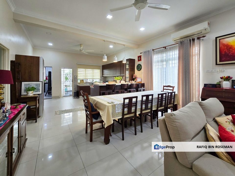 Endlot Superlink Double Storey D'Kayangan Seksyen 13 Shah Alam, Selangor, Shah Alam