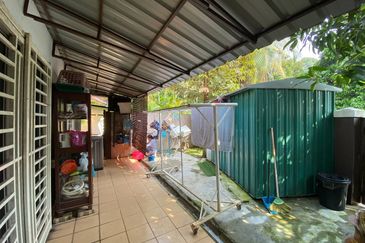 Corner Lot Double Storey Taman Melawati