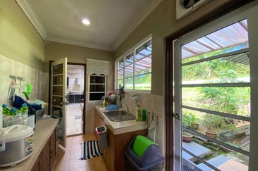 Corner Lot Double Storey Taman Melawati