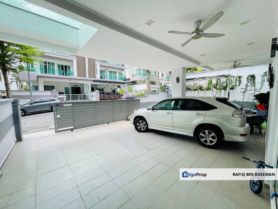 Semi D Triple Storey Beverly Heights , Selangor, Ampang