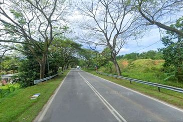 Kulai Lagenda 4.74 acres Petrol Station & Commercial Land For Sale 