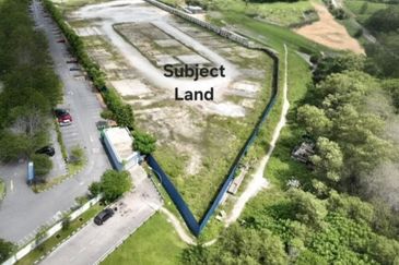 Selangor Hulu Langat Kajang Seri Kembangan 6 Acres Zoning Residential or Industrial Land for SALE🔥