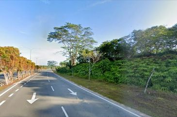 Melaka 1000 acres Converted & Zoning Industrial Land for SALE