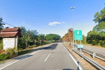 Melaka 1000 acres Converted & Zoning Industrial Land for SALE