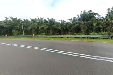 Melaka 1000 acres Converted & Zoning Industrial Land for SALE