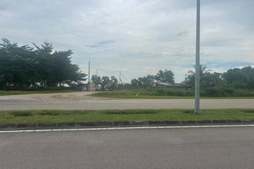 Pasir Gudang 85 Acres Medium Industrial Land For SALE ‼️ 