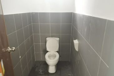 Pasir Gudang Jalan Kong Kong Double Storey Shoplot For Rent 