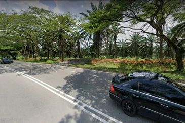 Kulai ( Batu 24 ) 21.34 Acres Industry Land For Sale 