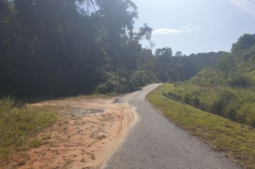 Selangor Petaling Bukit Raja Puncak Alam 40 Acres Zoning Residential Land for SALE ‼️