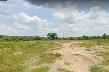 Selangor Hulu Selangor Batang Kali 73 Acres Converted Industrial Land for SALE ‼️