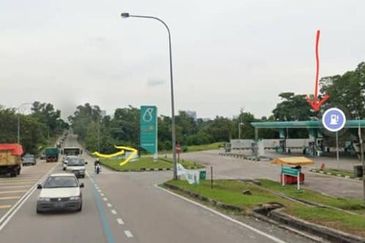 Kempas Baru Commercial Land For Sale 
