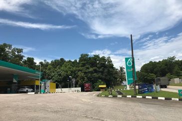 Kempas Baru Commercial Land For Sale 