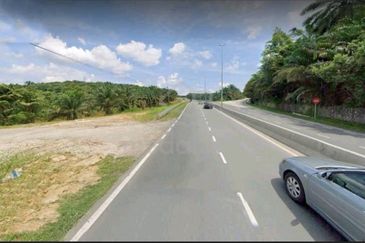 Kulai Batu 24 , 8.5 Acres Industry Land For Sale 