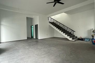 Kulai Taman Tropika Double Storey Cluster House FOR SALE ‼️ 