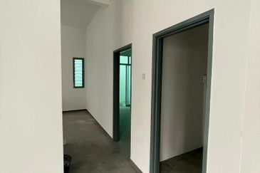 Kulai Taman Tropika Double Storey Cluster House FOR SALE ‼️ 