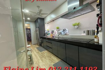 Selayang Idaman Hills Freehold Gated & Guarded Semi-D Surrounded By Greens Convenient for Groceries, Schools, eassy access