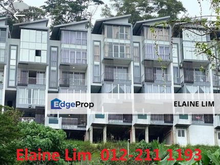 Selayang Signature Pool Villas 40 feet private pool house, low density green environment, near shops, schools, Hospital, eassy access., Selangor, Gombak