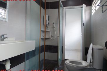 Damansara Damai @ Sutera Damansara 2 Storey Fully Renovated Link House, Matured Township conveniently close to amenities, MRT, schools. 