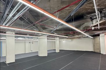 Ipoh Road Plaza Sungai Mas Shop To Let. 4 Storey Retail Space/Shop with 8 Storey Office, 600 Parking Space, 24 Hours Security, Easy connect to KL.