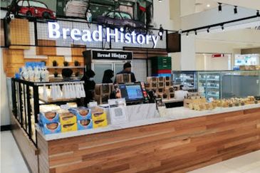 Jalan Ipoh Plaza Sungai Mas Office Rent. Above Shopping Mall from 1000 sq.ft TO LET. 600 Parking Space, 24 Hours Security, Easy connect to KL.