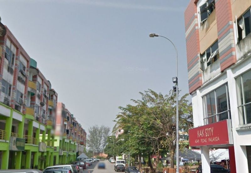 Rawang Bandar Country Home Freehold 4 Sty Shop Office, Matured Neighbourhood. 