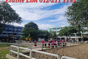 Rawang Bandar Country Home Freehold 4 Sty Shop Office, Matured Neighbourhood. 