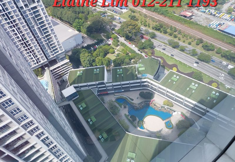 Selayang Condo TO LET.  Ecosky Residence Condo. Comprises Commercial & Residential Condo with Link Bridge to Commercial Hub