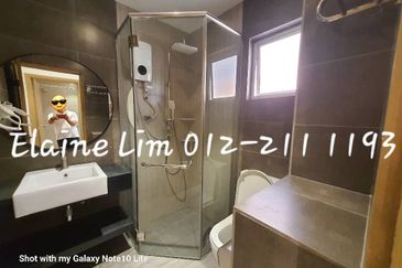 Ampang Taman Permata Shop / Hotel For Sale. Freehold, With Lift. Near Kuala Lumpur City Centre, Wangsa Maju & Sri Rampai LRT Station.