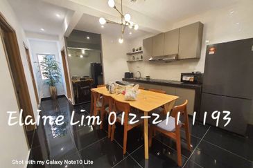 Ampang Taman Permata Shop / Hotel For Sale. Freehold, With Lift. Near Kuala Lumpur City Centre, Wangsa Maju & Sri Rampai LRT Station.