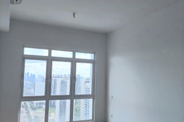 Kepong Ecosky Residence Condo To Let. Cover Link Bridge to Commercial Hub, KTM & Bus Station. Near KL city center, eassy access to Highways.