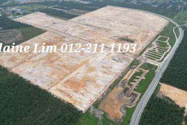 Bukit Changgang Banting工业地皮出售@ Kuala Langat. Freehold Industrial Land For Sale. Guarded Community, CLQ available, via 7 Major Highways