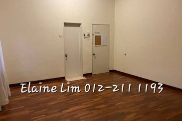 Spacious Exclusive Gated Bungalow To Let, Rent in Mutiara Homes, Mutiara Damansara. Walk to The Curve, IKEA & MRT.