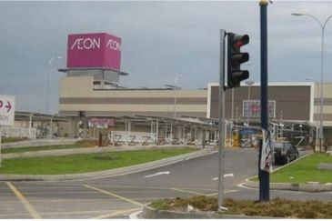 Rawang Taman Sari Freehold New 3 Sty Garden Luxury Corner House For Sale. Surround by Green. 1.5Km from Rawang Toll. Near AEON, International School.