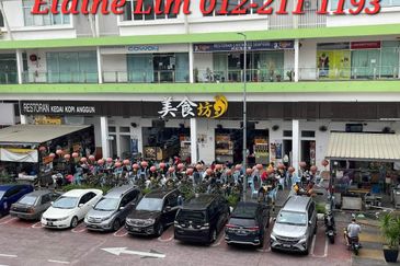 Rawang Taman Sari Freehold New 3 Sty Garden Luxury Corner House For Sale. Surround by Green. 1.5Km from Rawang Toll. Near AEON, International School.