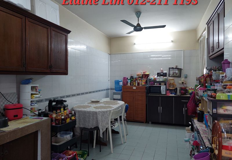 Kepong Bandar Sri Damansara 2 Storey End Lot House For Sale. Freehold Renovated, matured township near amenities, Schools, Banks. 