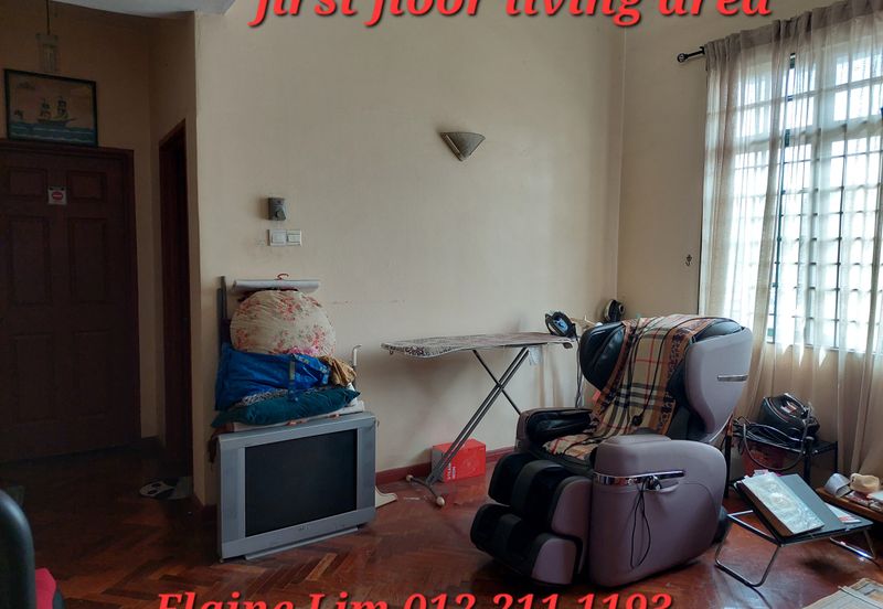 Kepong Bandar Sri Damansara 2 Storey End Lot House For Sale. Freehold Renovated, matured township near amenities, Schools, Banks. 