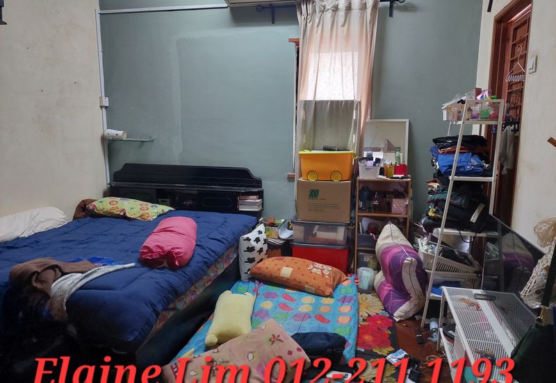 Kepong Bandar Sri Damansara 2 Storey End Lot House For Sale. Freehold Renovated, matured township near amenities, Schools, Banks. 