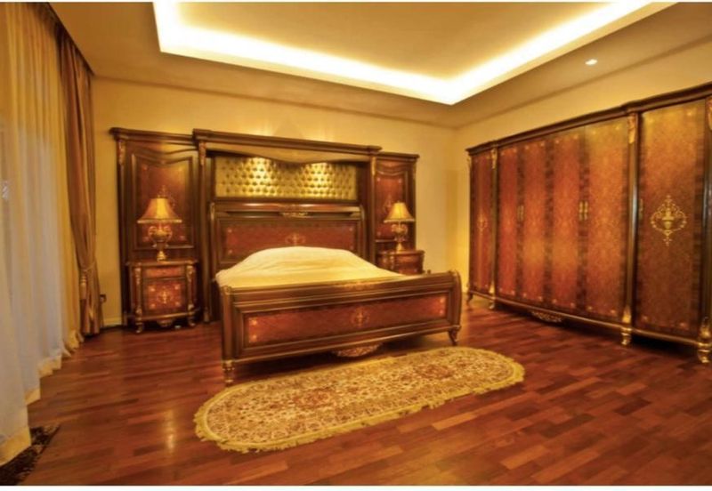 Golf west double storey bungalow corner lot fully renovated and fully furniture at horizon hill