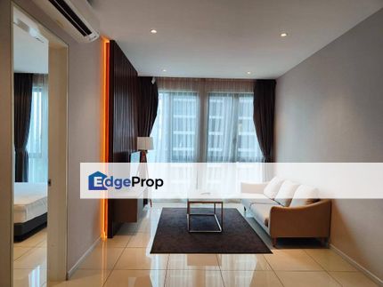 Mid floor 3 room service apartment fully furniture at elysia park residence medini, Johor, Nusajaya